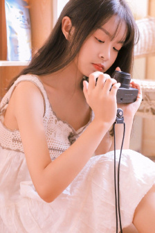 交换玩弄两个美妇教师韩国电影
